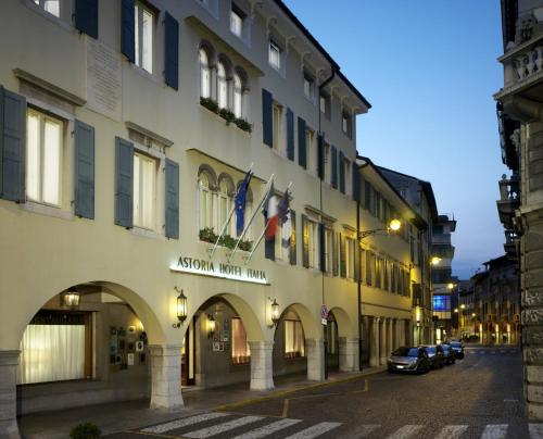 luxury hotels in Udine Area