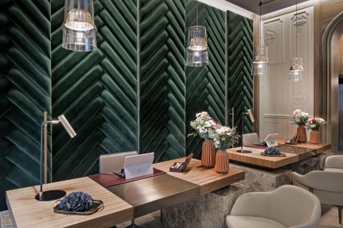 luxury hotels in Madrid