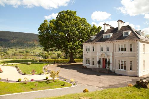 luxury hotels in Antrim County