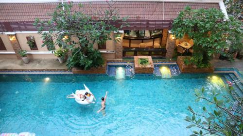 luxury hotels in Na Jomtien