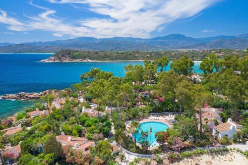 luxury hotels in Àrbatax