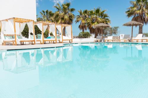 luxury hotels in Kamari