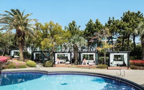 luxury hotels in Seogwipo