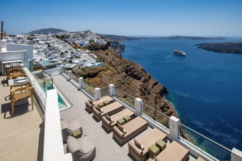 luxury hotels in Firostefani