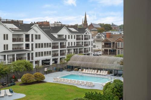 luxury hotels in Newport