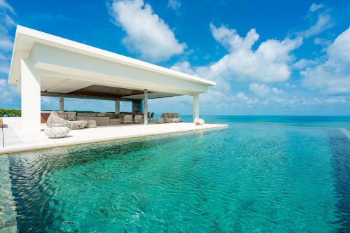 luxury hotels in Choeng Mon Beach