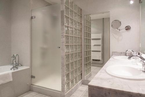 luxury hotels in Languedoc-Roussillon