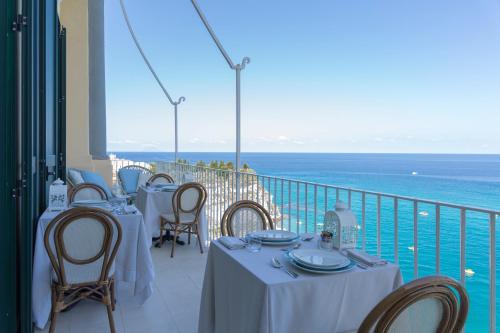 luxury hotels in Tropea