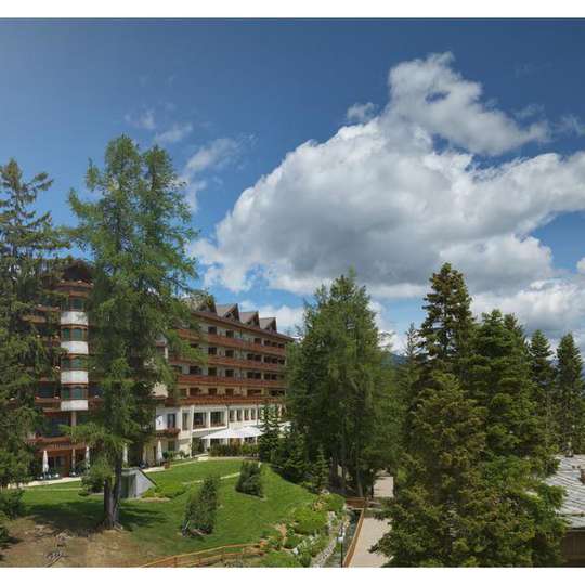 luxury hotels in Gstaad
