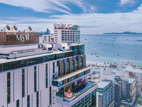 luxury hotels in Pattaya North