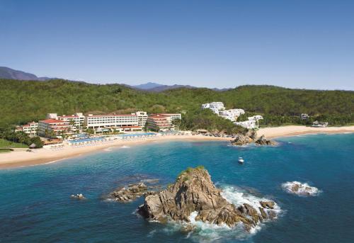 luxury hotels in Santa Cruz Huatulco