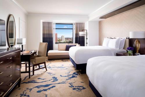 luxury hotels in Denver