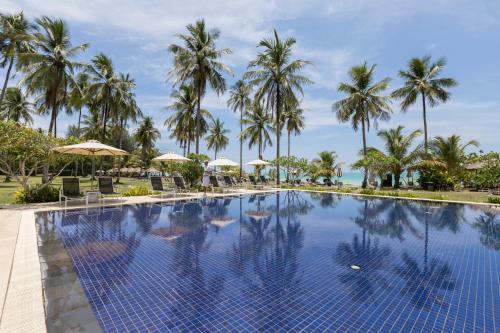 luxury hotels in Khao Lak