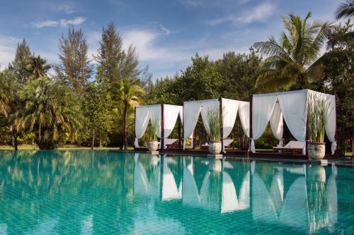 luxury hotels in Khao Lak