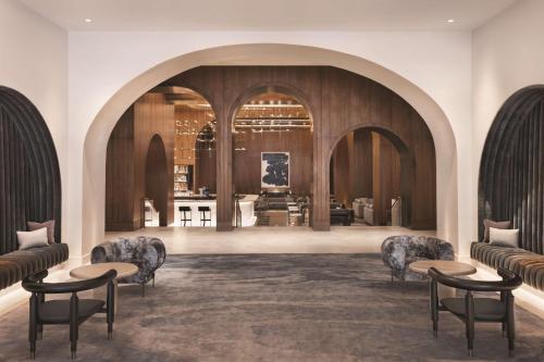 luxury hotels in Monterey