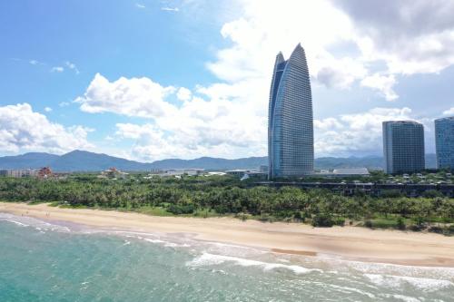luxury hotels in Hainan