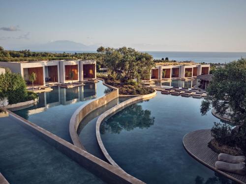 luxury hotels in Tsilivi