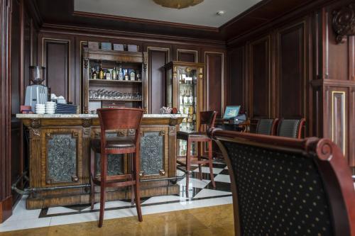 luxury hotels in Odessa Region