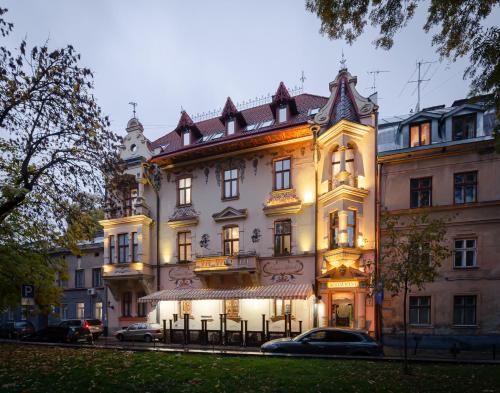 luxury hotels in Truskavets