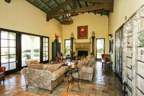 luxury hotels in Los Angeles Metropolitan Area