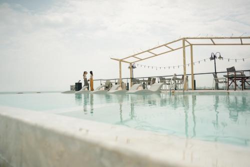 luxury hotels in Cha Am