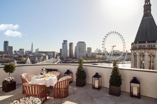 luxury hotels in Charing Cross