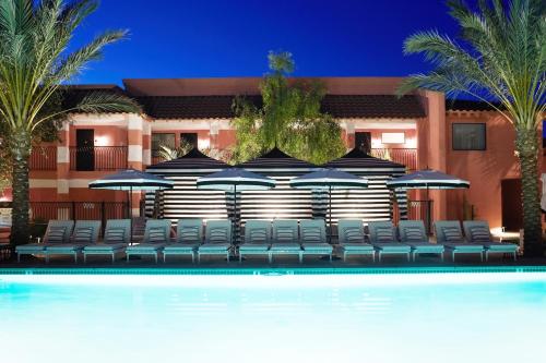 luxury hotels in Palm Springs Metropolitan