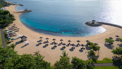 luxury hotels in Nusa Dua Peninsula