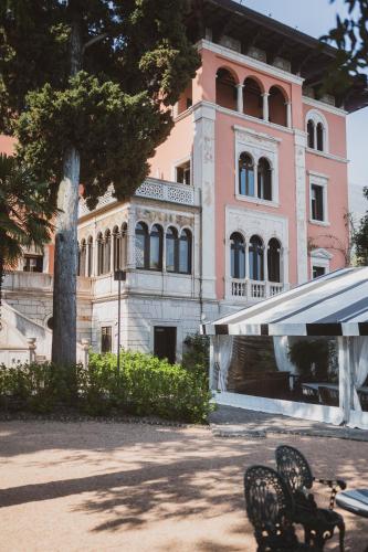 luxury hotels in Lake Garda
