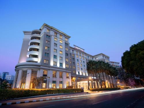 luxury hotels in Yangon