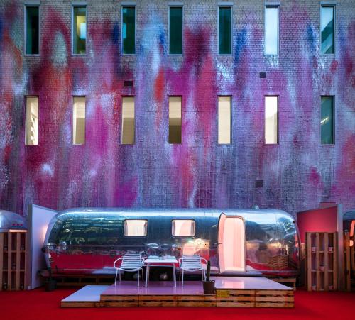 luxury hotels in Melbourne