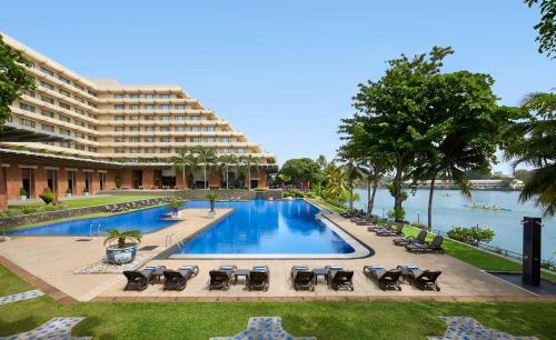 luxury hotels in Negombo