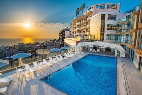 luxury hotels in Mount Lebanon