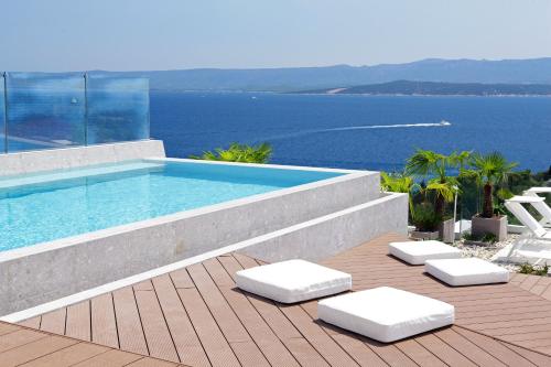 luxury hotels in Split Islands