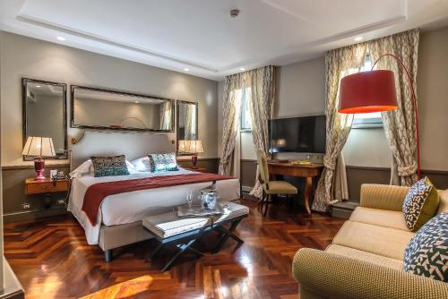 luxury hotels in Pantheon