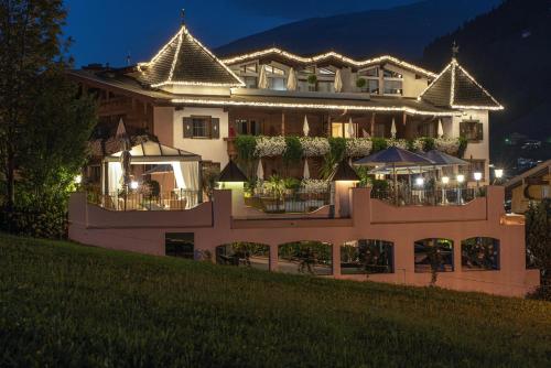 luxury hotels in Mayrhofen-Hippach