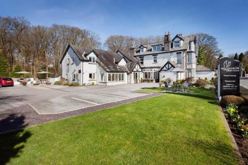 luxury hotels in Bowness-On-Windermere