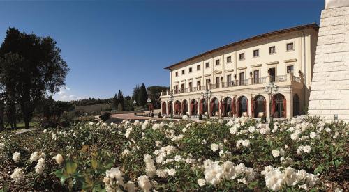 luxury hotels in Val Di Chiana Senese