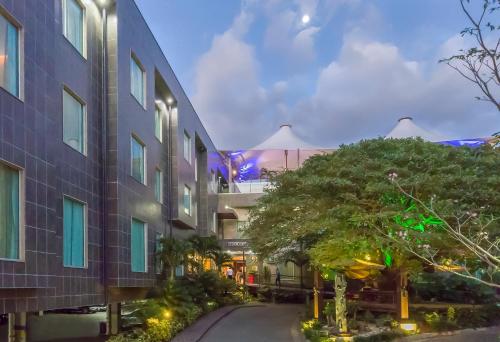 luxury hotels in San José