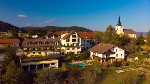 luxury hotels in Weissenkirchen In Der Wachau