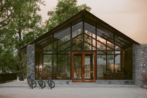 luxury hotels in Uttaranchal