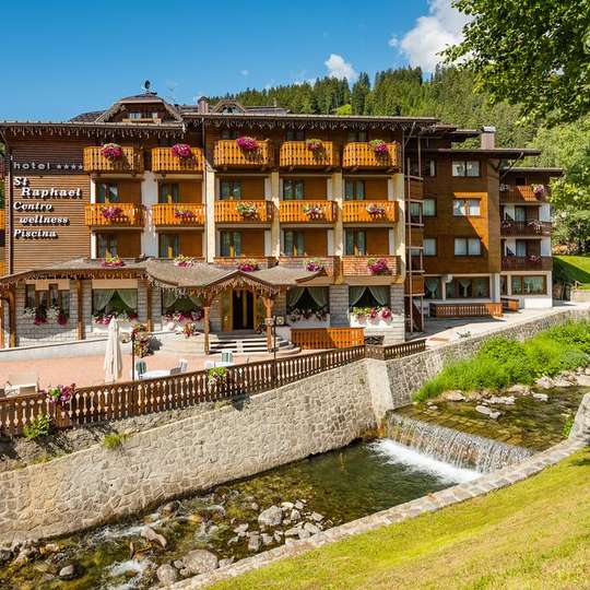 luxury hotels in Tonale