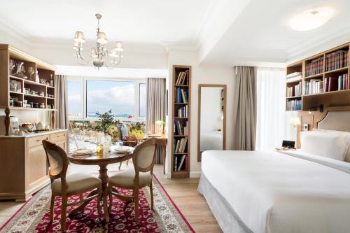 luxury hotels in Heraklio