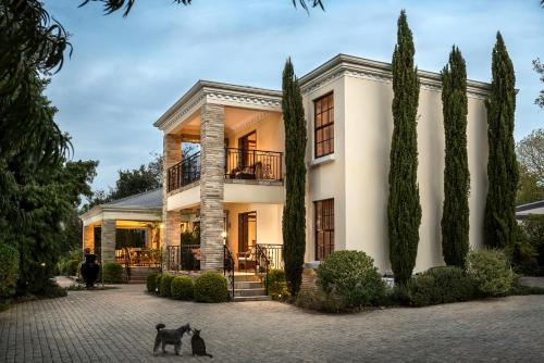 luxury hotels in Somerset West
