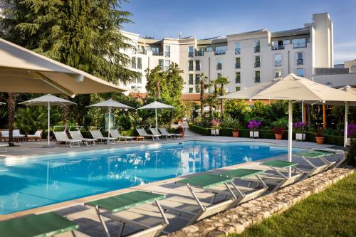 luxury hotels in Tirana