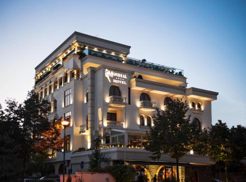 luxury hotels in Tirana County