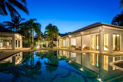 luxury hotels in Khao Lak