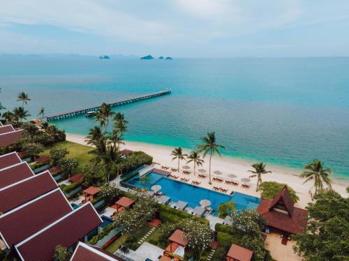 luxury hotels in Taling Ngam Beach
