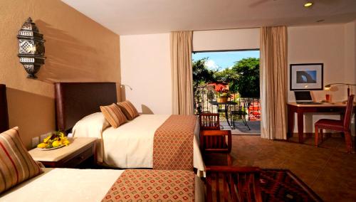 luxury hotels in Tepoztlán