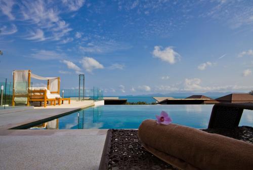 luxury hotels in Mae Nam